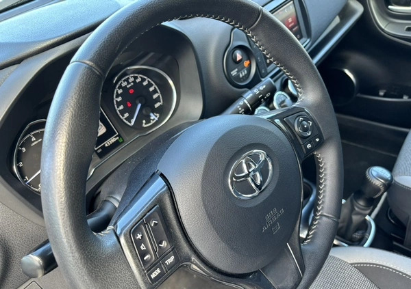 Toyota Yaris cena 49900 przebieg: 44000, rok produkcji 2019 z Brzeg małe 277